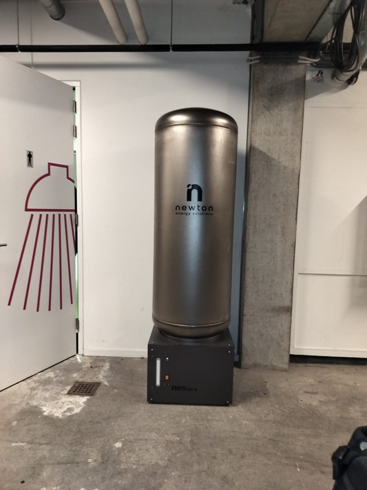 Newton Energy Solutions verduurzaming  gemeente Emmen met NEStore drie sportlocaties